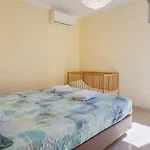 Girassol Villa